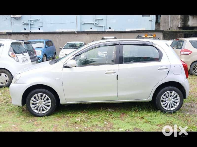 Toyota Etios Liva G, 2012, Petrol