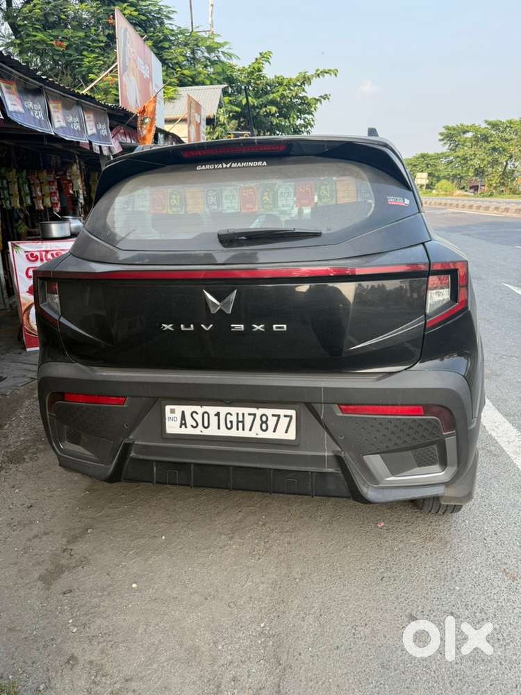 Mahindra Xuv 3xo 2025 Petrol 35000 Km Driven