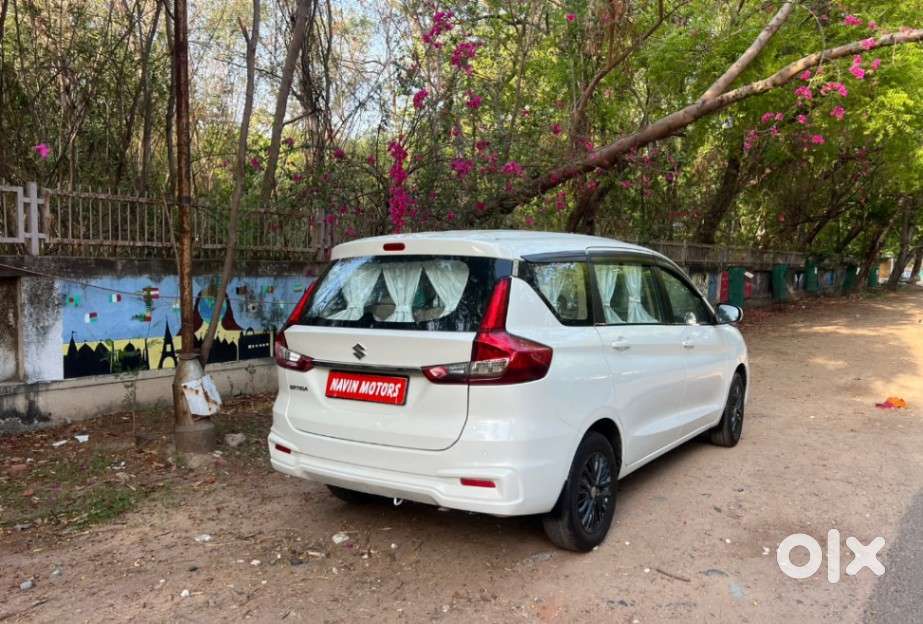 Maruti Suzuki Ertiga 1.5 Vxi, 2021, Petrol