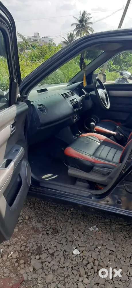Maruti Suzuki Swift 2004 Petrol 100000 Km Driven