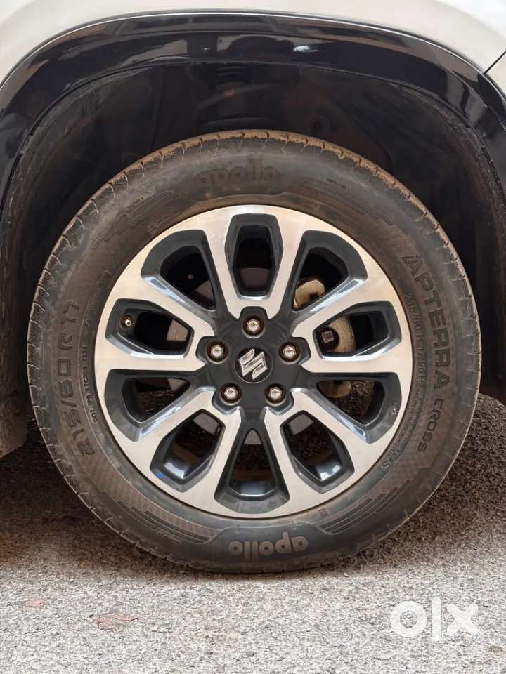 Maruti Suzuki Grand Vitara 1.5 Alpha Plus Intelligent Hybrid Ecvt, 2..