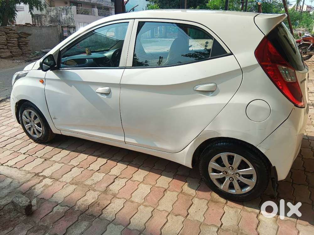 Hyundai Eon Magna Petrol 2012