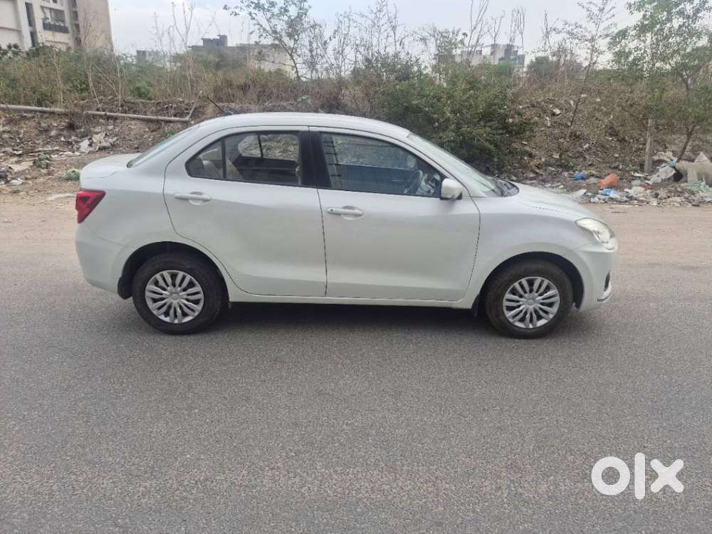 Maruti Suzuki Dzire 1.2 Vxi Amt, 2020, Petrol