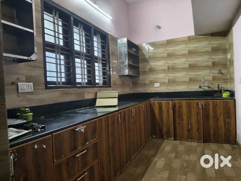 2 BHK independent house for rent in walkable distance from city bus rd