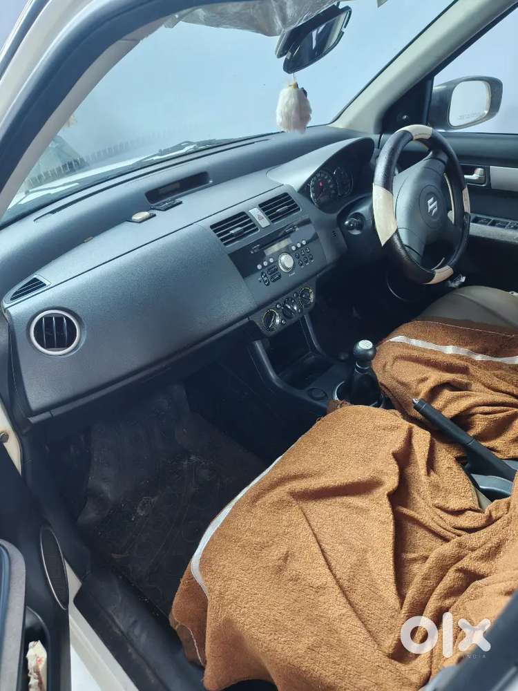 Maruti Suzuki Dzire 2011