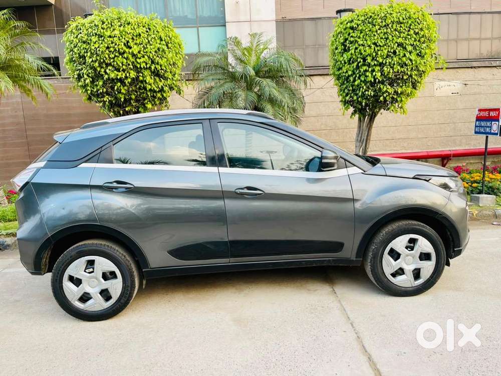 Tata Nexon 2022 Automatic Sunroof Petrol 47000 Km Driven