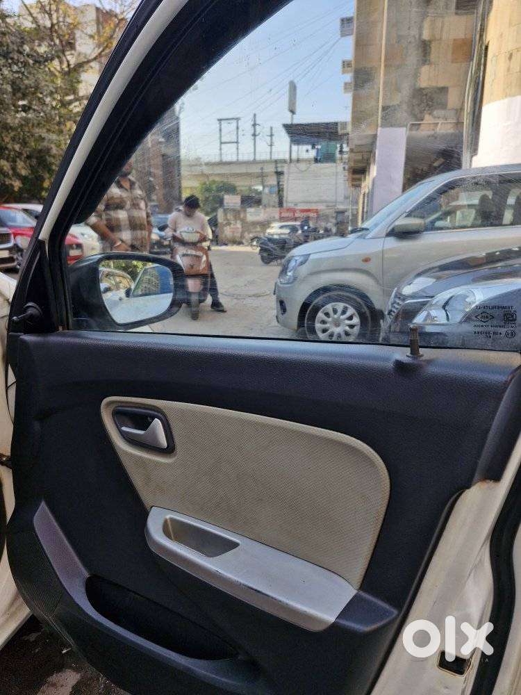 Maruti Suzuki Alto K10 1.0 Vxi, 2016, Petrol