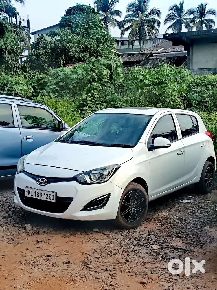 Hyundai I20 2012 Petrol 100000 Km Driven