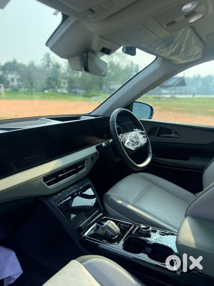 Mahindra Xev 9s, 2026, Electric