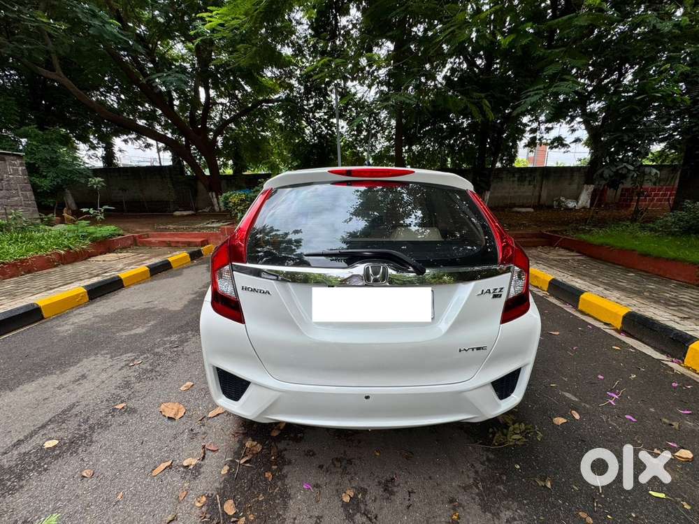 2016 Honda Jazz 1.2 V Cvt Petrol Automatic | 57,500 Km | Kokapet