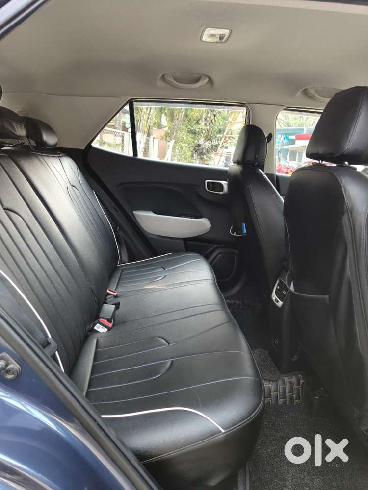 Hyundai Venue 1.0 S (o) Turbo Dct, 2023, Petrol