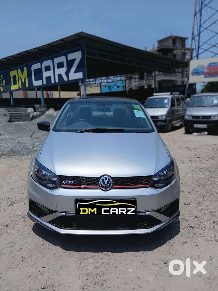 Volkswagen Vento 2010-2013 Petrol Highline, 2011, Petrol