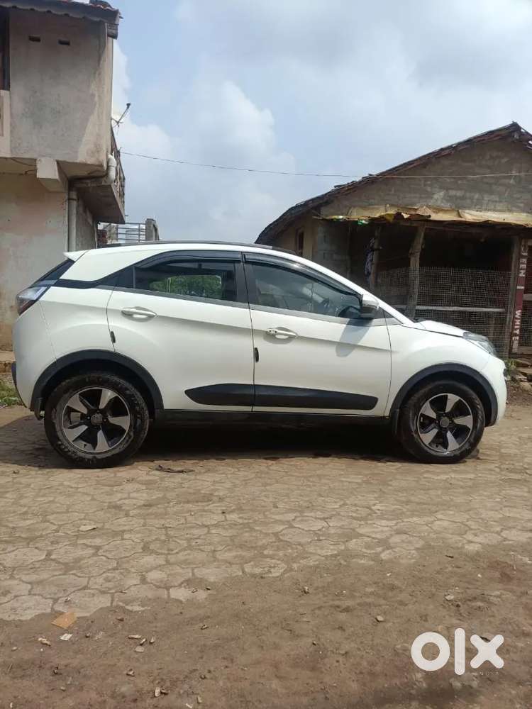 Tata Nexon Diesel Manual Dark 2017 Edition
