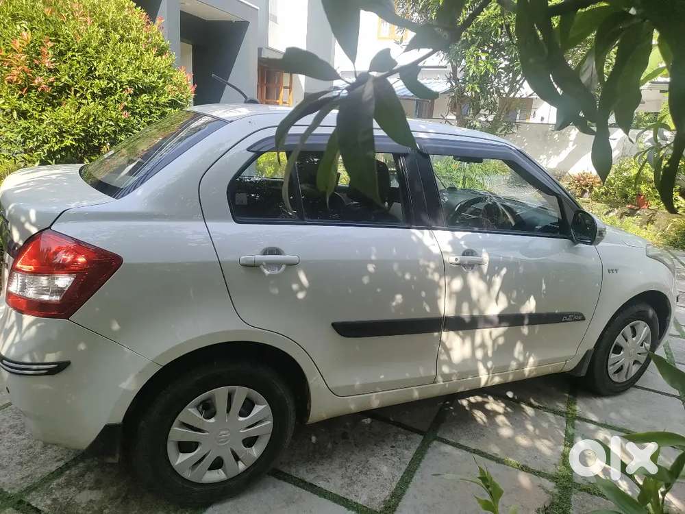 Maruti Suzuki Dzire 2012 Petrol 97500 Km Driven