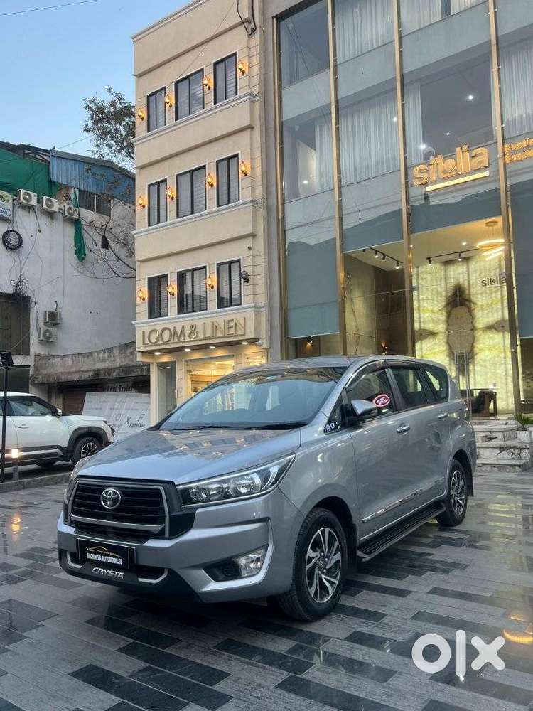Toyota Innova Crysta 2.4 G Plus Mt 7 Str, 2025, Diesel
