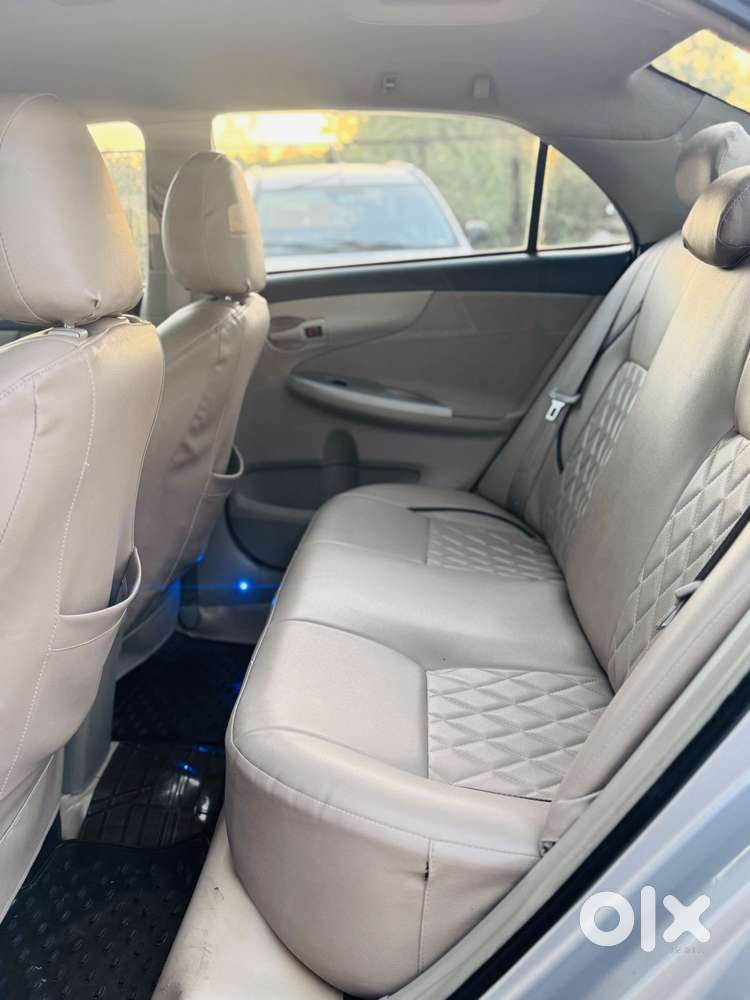 Toyota Corolla Altis 1.8 J, 2012, Petrol