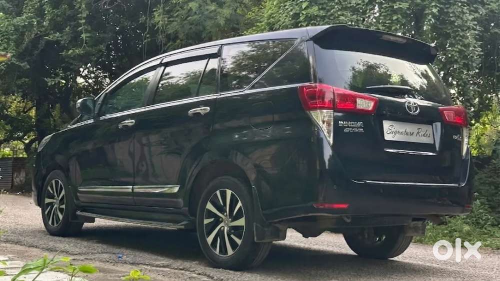 Toyota Innova Crysta 2.7 Zx At, 2022, Petrol