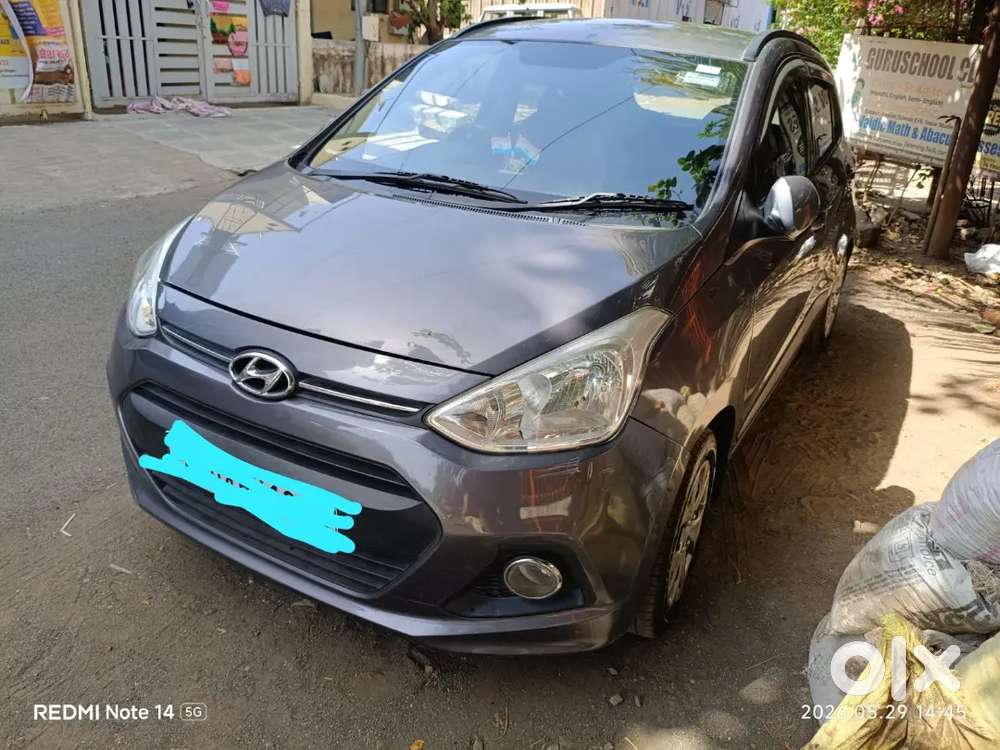 Hyundai Grand I10 2017 Petrol 74500 Km Driven