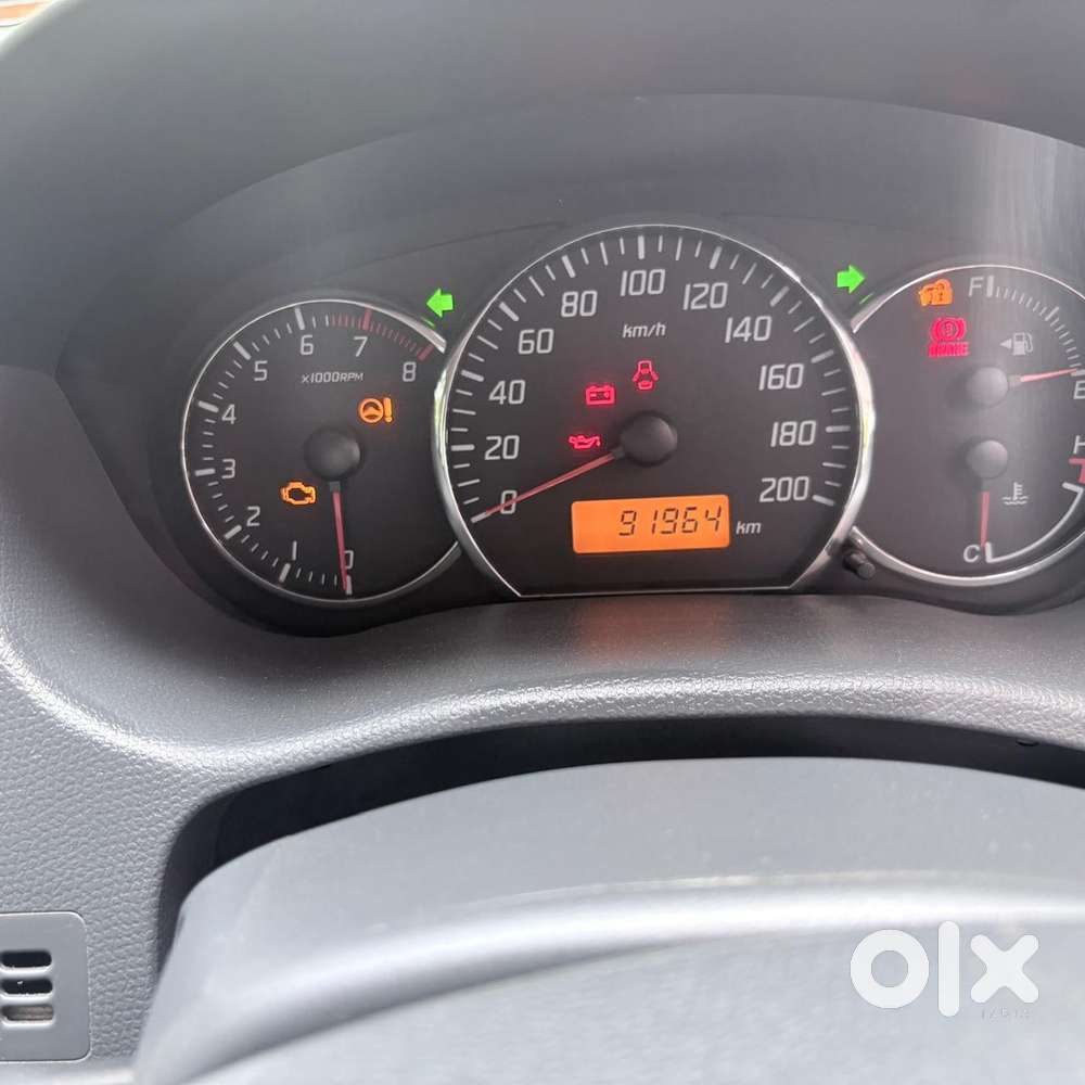 Maruti Suzuki Swift Petrol 2011