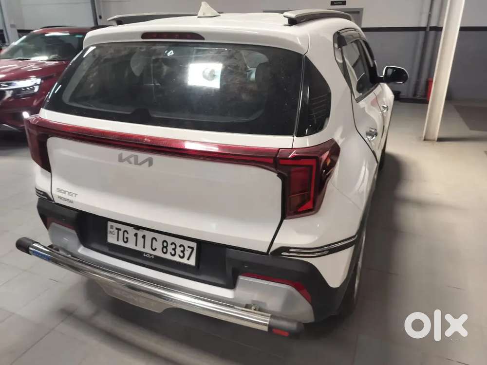 Kia Sonet 2025 Petrol 7500 Km Driven