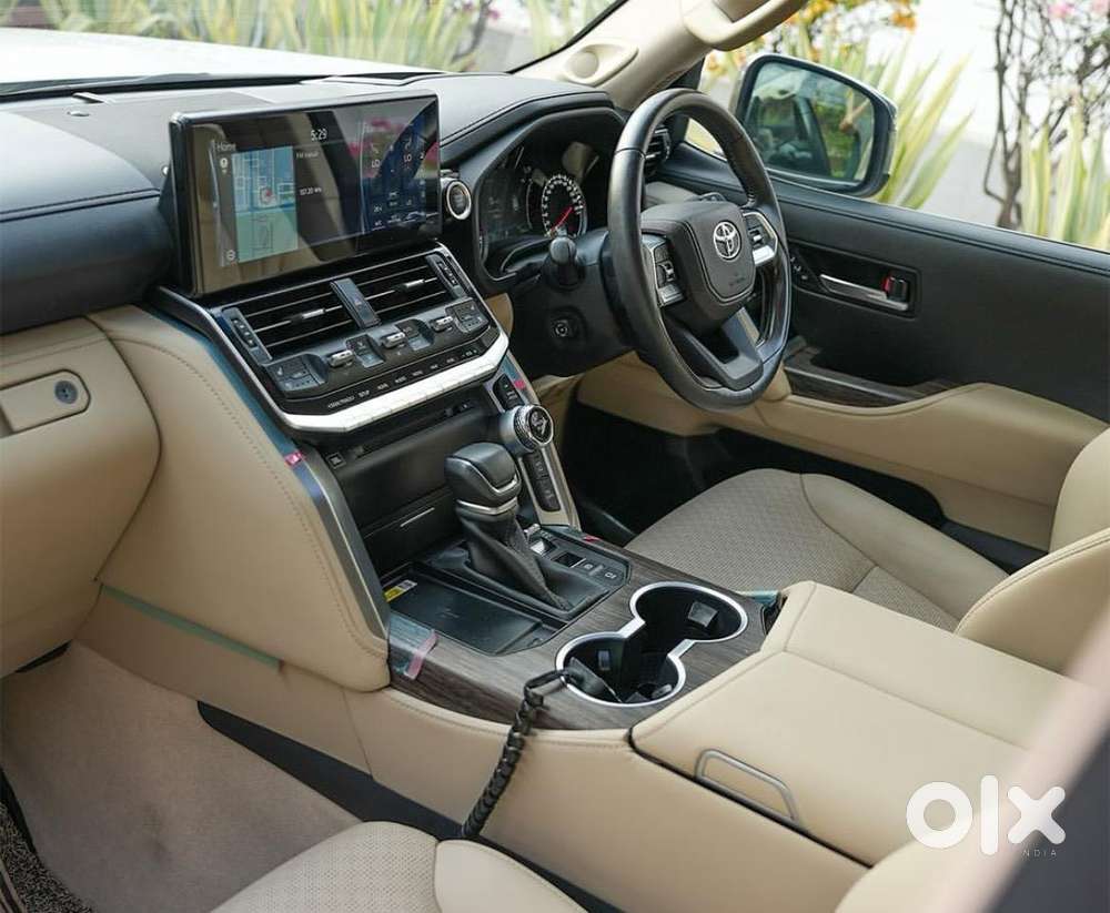 Toyota Land Cruiser 3.3 Zx Diesel, 2023, Diesel