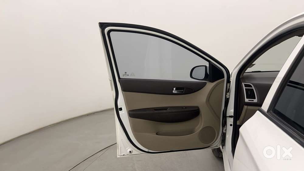 Hyundai I20 Sportz 1.2 Bs-iv, 2011, Petrol