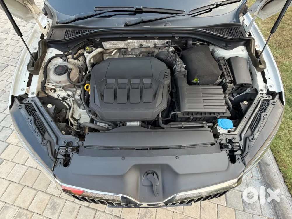 Skoda Superb 2.0 L&k Tsi At, 2020, Petrol