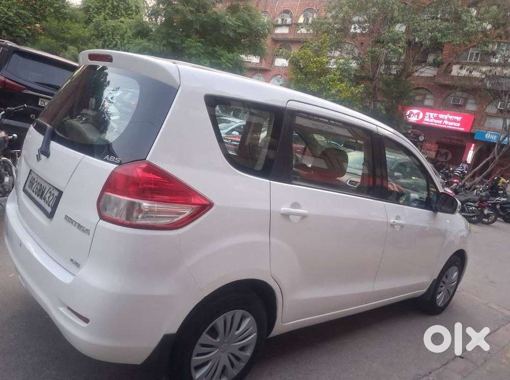 Maruti Suzuki Ertiga Zxi, 2012, Petrol