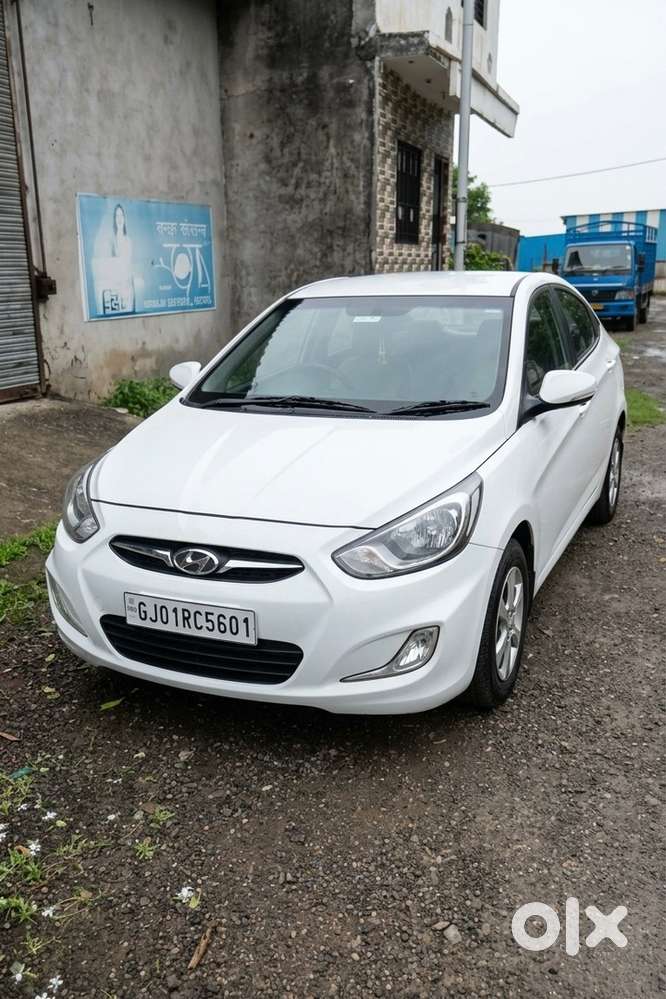 Hyundai Fluidic Verna 2013