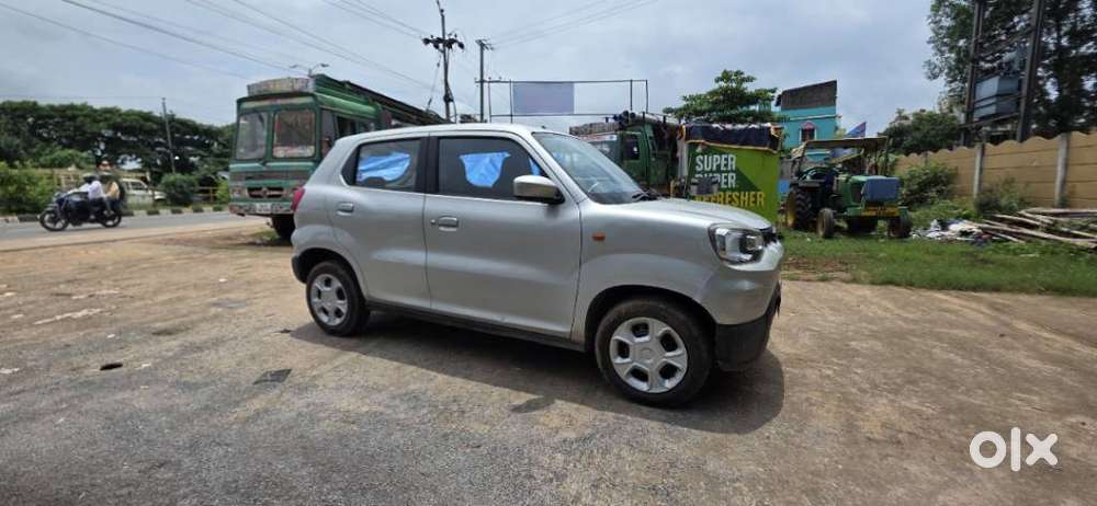 Maruti Suzuki S-presso Vxi Opt, 2020, Petrol