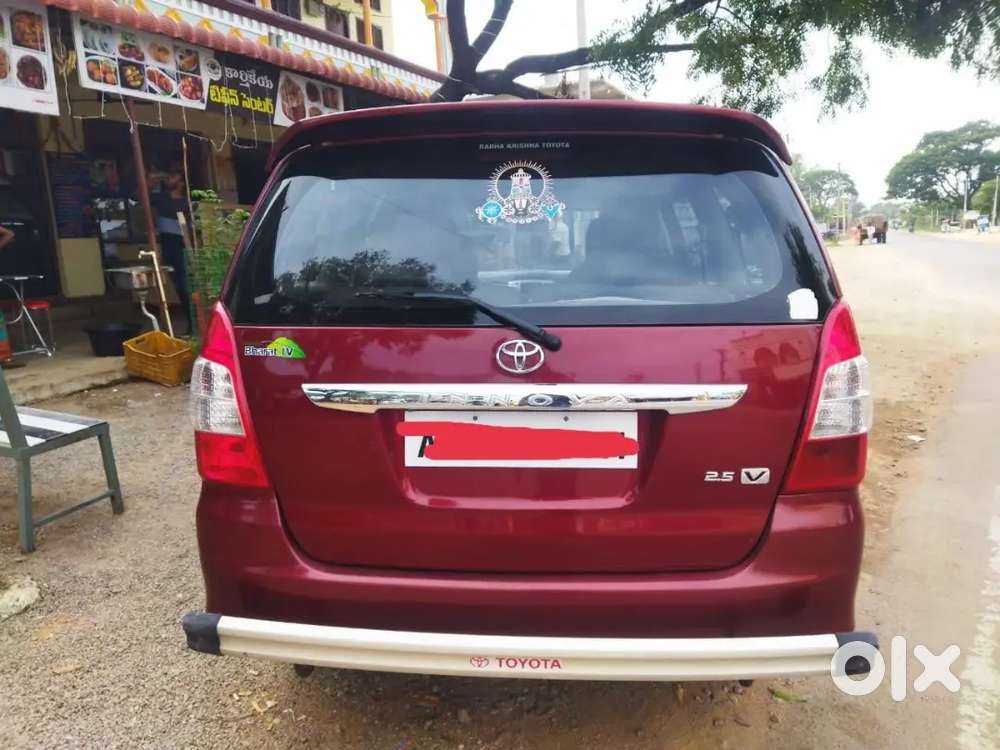 Toyota Innova 2013