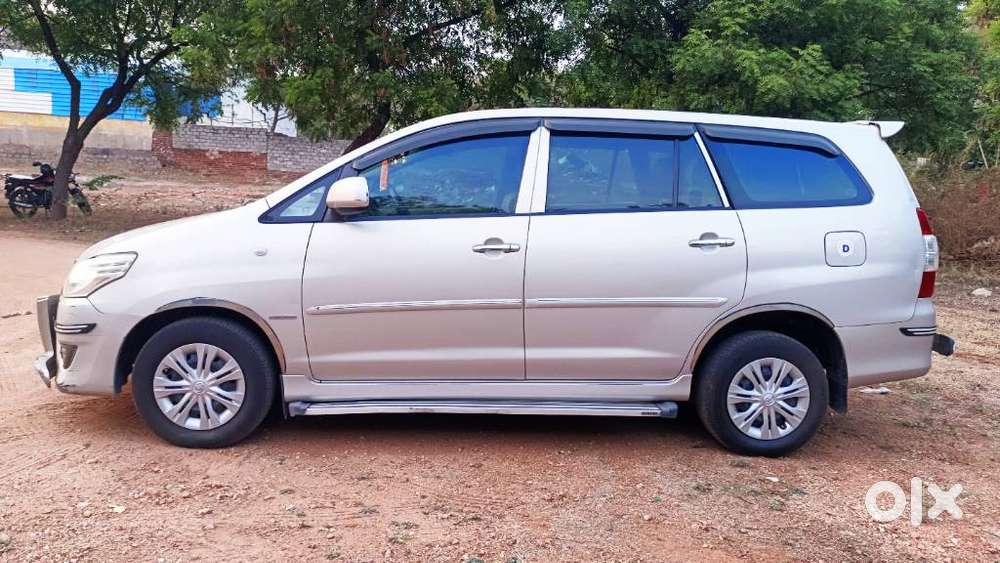Toyota Innova, 2013