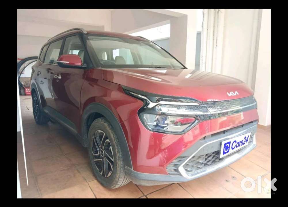 Kia Carens Luxury Plus 2022 Petrol - 6 Seaterl Year Model