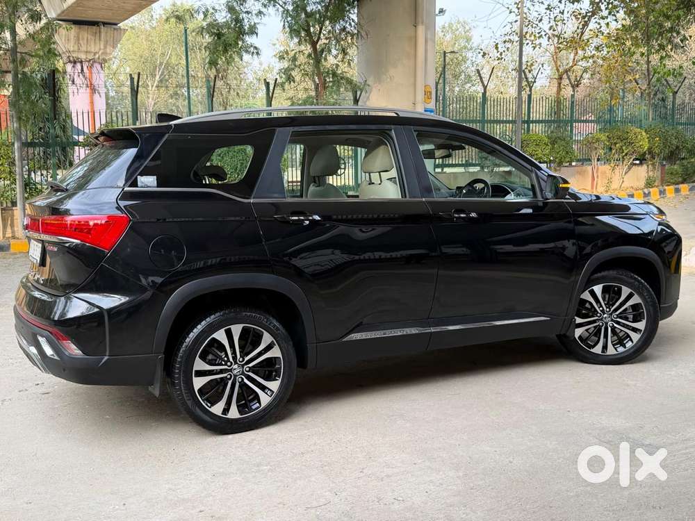 Mg Hector Plus Sharp Pro 1.5 Turbo Petrol Cvt 7 Str, 2023, Petrol