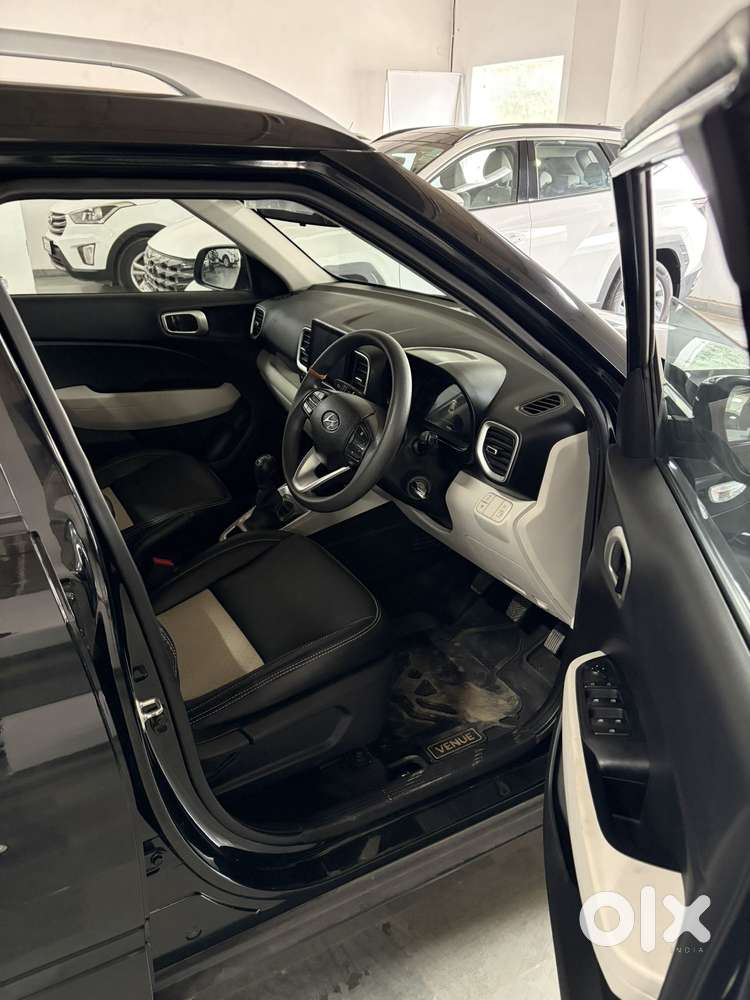 Hyundai Venue S Mt 1.2 Kappa, 2023, Petrol