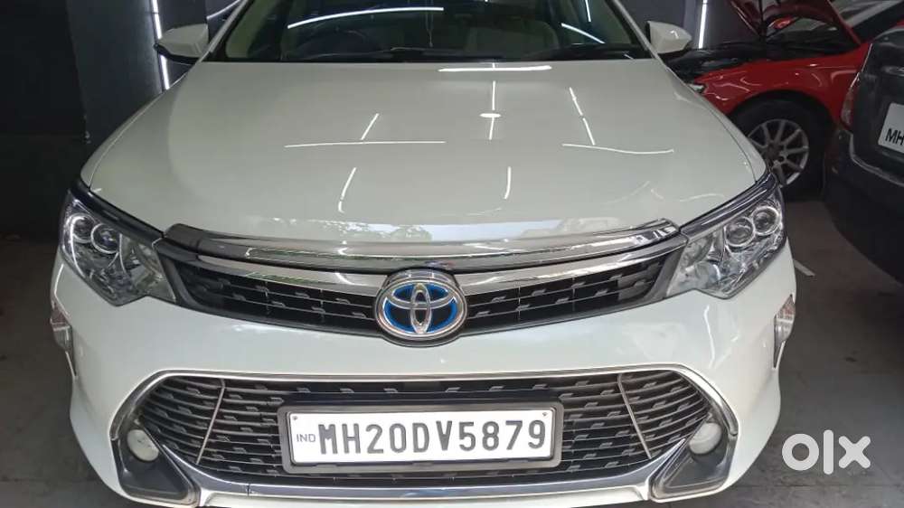 Toyota Camry Hybrid 2016