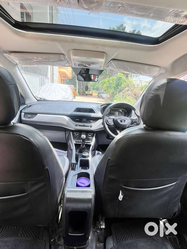 2022 Tata Nexon Xm(s) Petrol (manual) Sunroof  37,000 Km  2nd Owner
