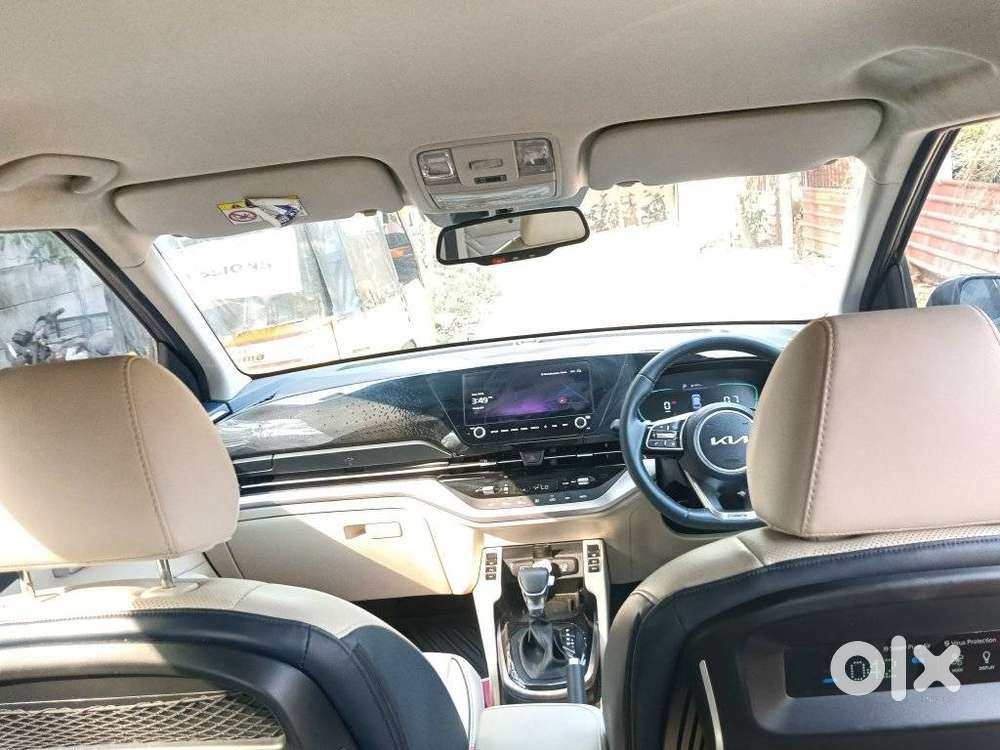 Kia Carens Luxury (o)1.5 Diesel At 7 Str, 2023, Diesel