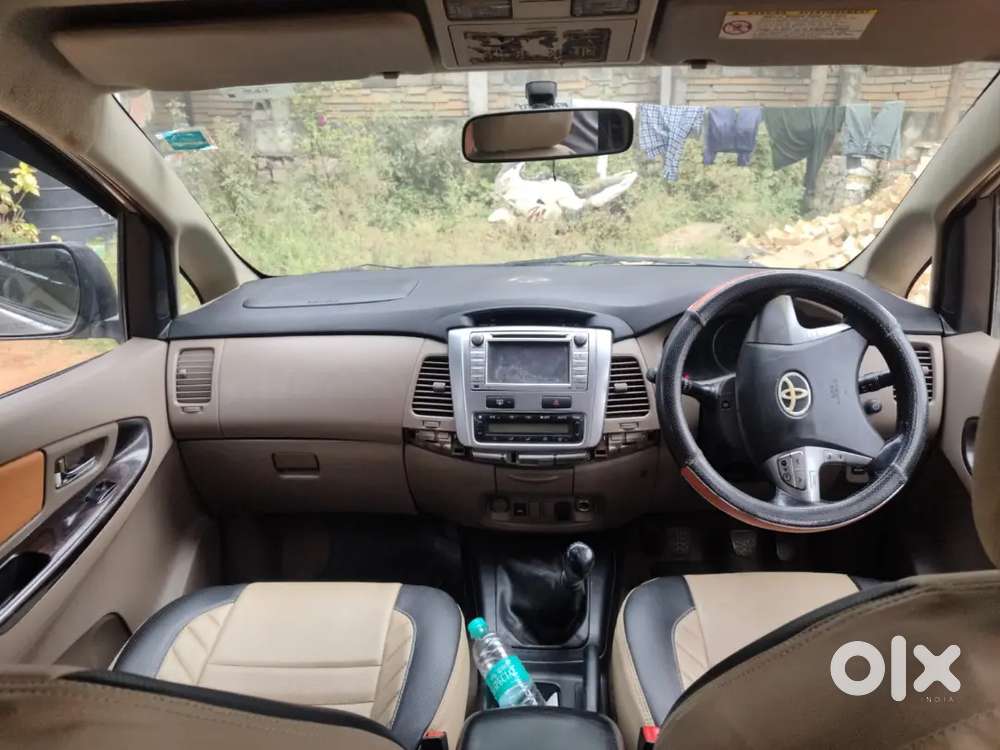 Toyota Innova 2015 Diesel Well Maintained