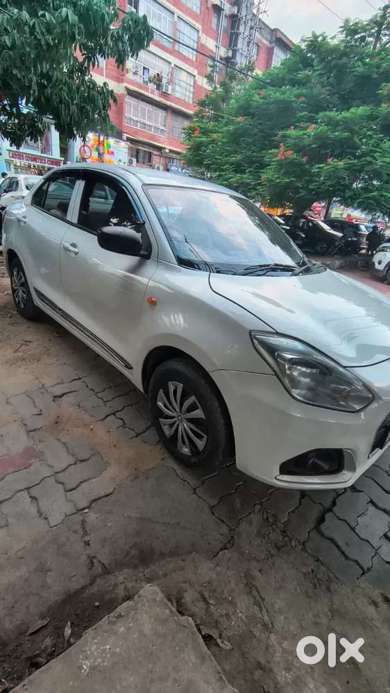 Maruti Suzuki Dzire 1.2 Lxi, 2019, Petrol
