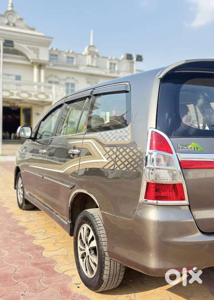Toyota Innova 2012 Diesel 157000 Km Driven