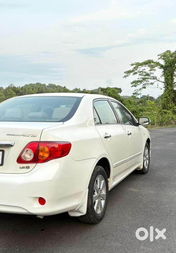 Toyota Corolla Altis 1.8g In Excellent Condition