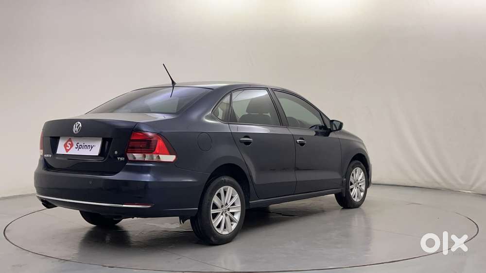 Volkswagen Vento 2010-2013 Petrol Highline, 2015, Petrol