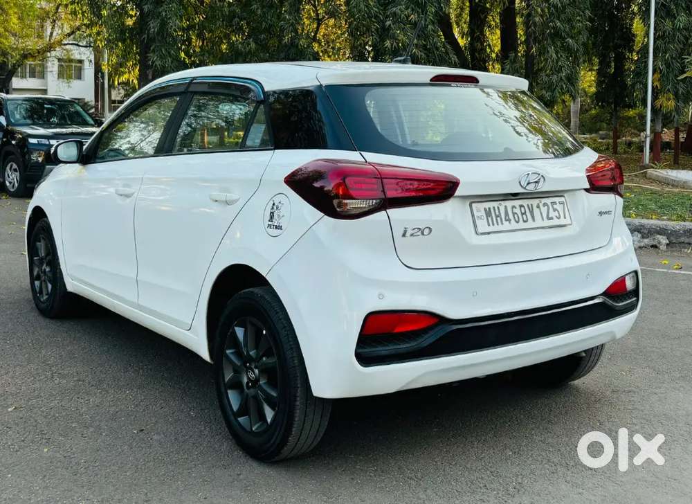 Hyundai Elite I20. 2020 Petrol 755000 Km Driven