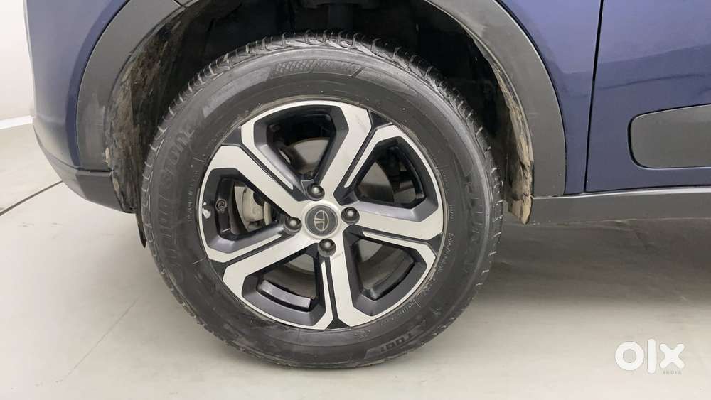 Tata Nexon 1.2 Revotron Xz Plus Premium Dual Tone, 2022, Petrol