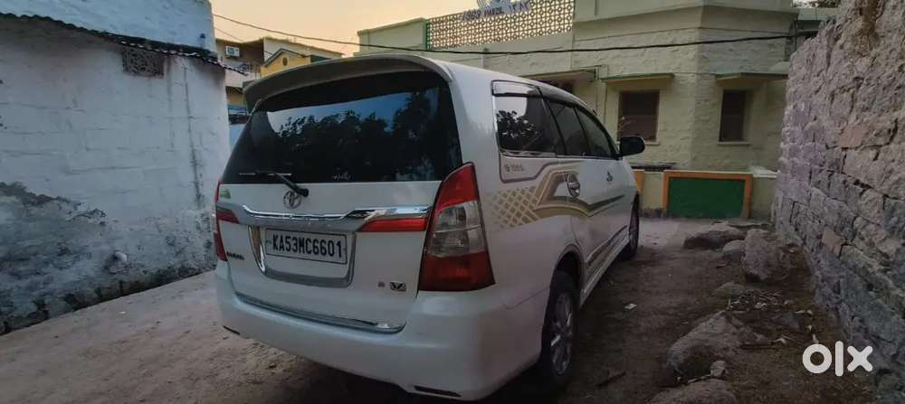 Innova White Colour