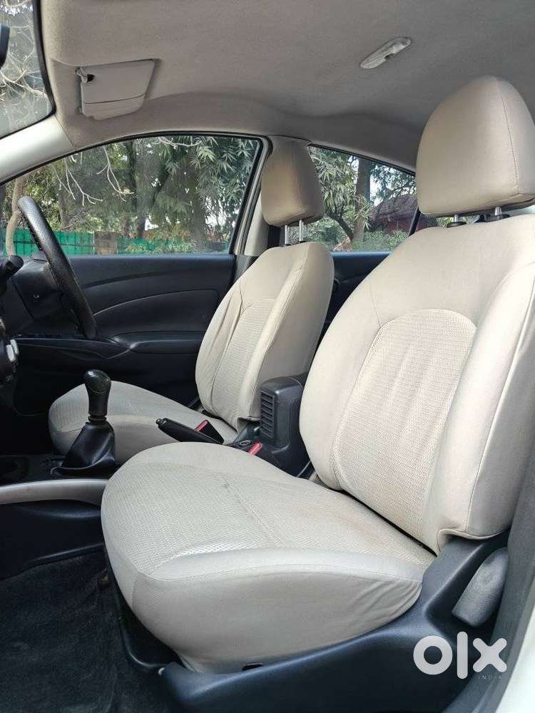 Renault Scala Rxe, 2013, Petrol