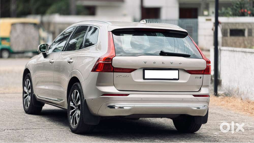 Volvo Xc60 D5 Inscription, 2023, Petrol