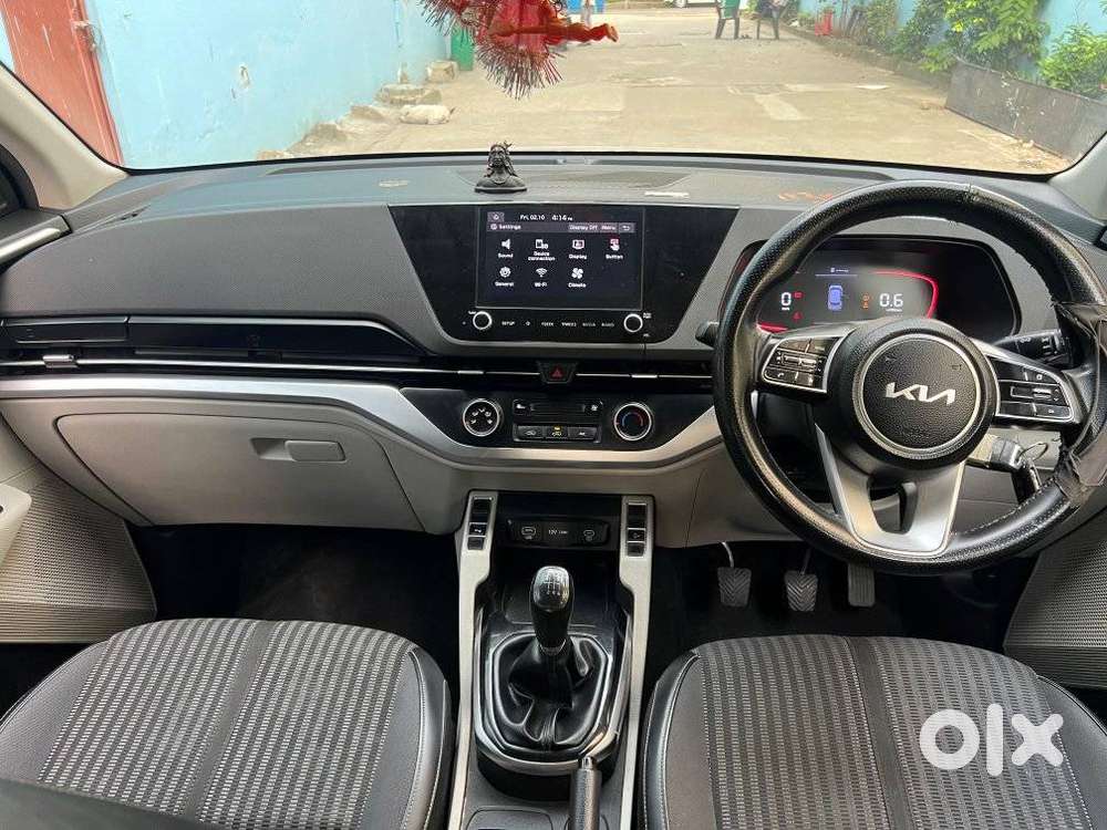 Kia Carens 1.4 Prestige 7 Str, 2022, Petrol