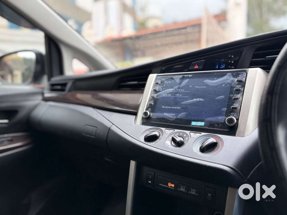 Toyota Innova Crysta [2020-ongoing] 2.7 Gx Mt 8 Str, 2022, Diesel